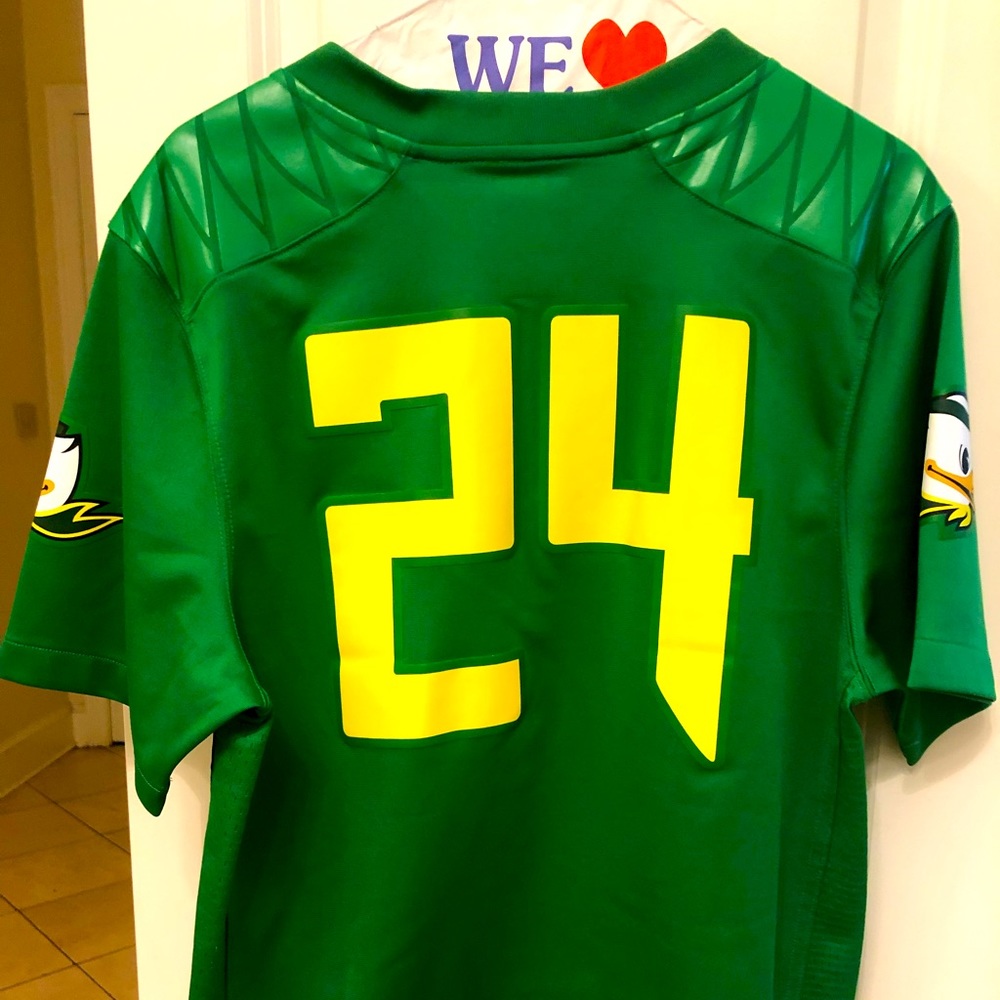 NWOT Calling all Duck fans! 🏈 Nike size S, Men’s authentic game jersey.